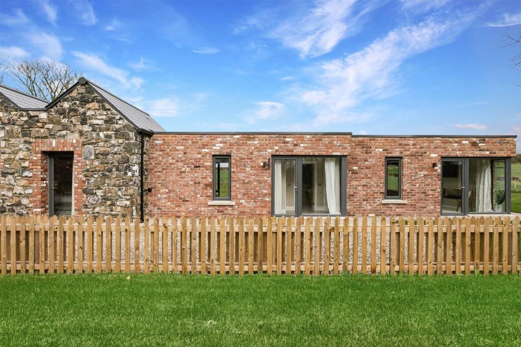 The Byre At Corrstown Village Portrush Eksteriør bilde